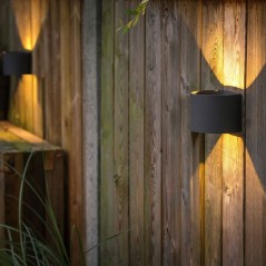 Spot Goura noir - Luminaire Garden Lights - Éclairage Terrasse Bois