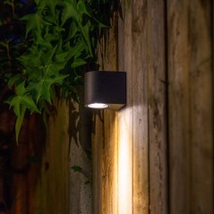 Spot Gilvus noir - Luminaire mural Garden Lights - Éclairage Terrasse Bois