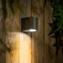 Spot Gilvus noir - Luminaire mural Garden Lights - Éclairage Terrasse Bois