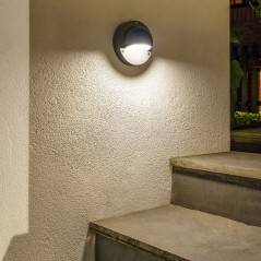 Spot Deimos noir - Luminaire Garden Lights - Éclairage Terrasse Bois