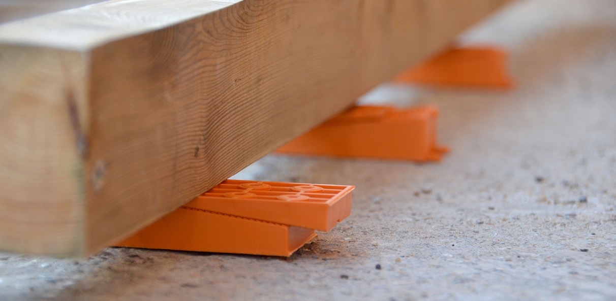 Comment structurer sa terrasse bois avec lambourdes et cales